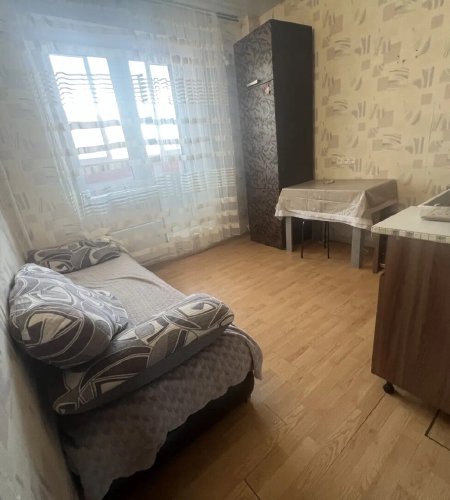 1 к.кв.Свердловский, Строителей 8