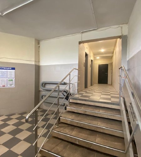 Продается  комната в 3-х к. кв.