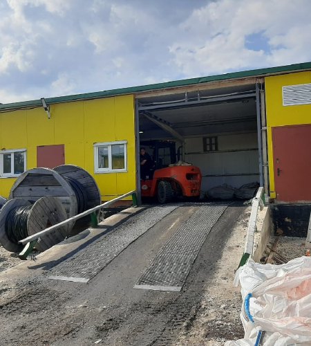 продается база