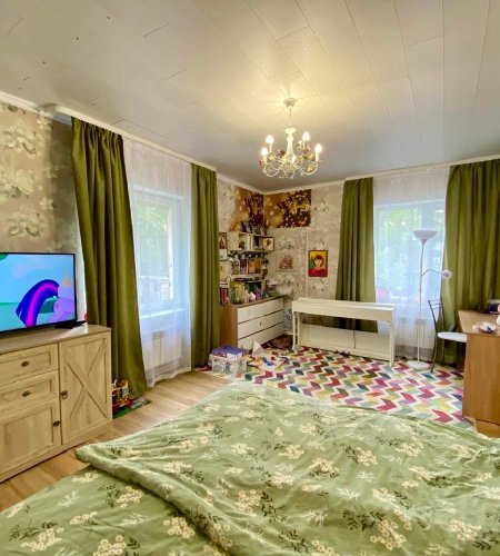 Продается дом с участком