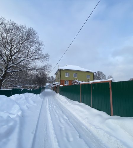 Продается дом с участком