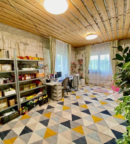 Продается дом с участком