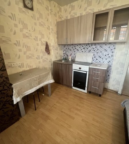 1 к.кв.Свердловский, Строителей 8