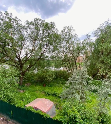 Продается дом с участком