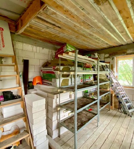 Продается дом с участком