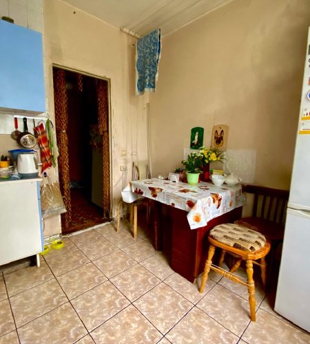 Продается  комната в 3-х к. кв.