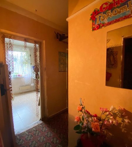 Продается  комната в 3-х к. кв.