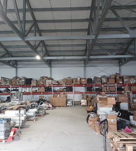 продается база